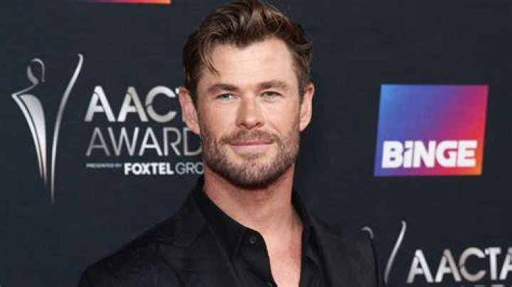 Chris Hemsworth Diagnosis With Alzheimer Disease | But Is He Sick Now | Illness And Health