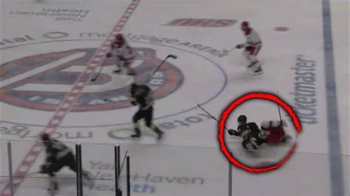 
Did Ice Hockey Player Sam Hentges Had An Injury? Explore About His Wiki And Age Details 