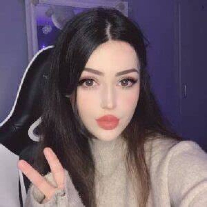 Has Zentreya Done A Face Reveal? Here’s How She Really Looks Like