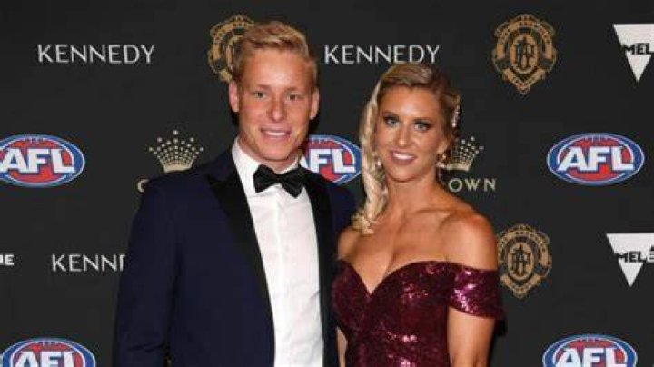 
Is Isaac Heeney Still Dating Lauren Houghton? Girlfriend 2022 Revealed – Salary And Net Worth 