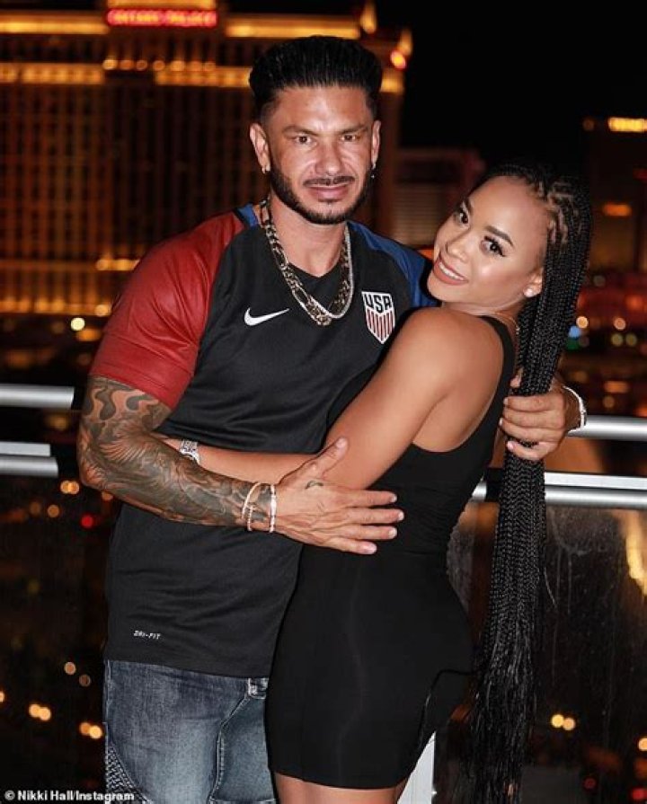 Is Pauly D Still Dating Nikki Hall? Relationship & Career Explore