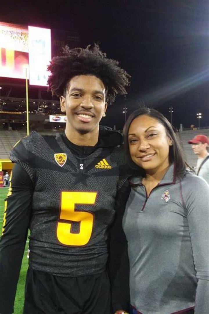 
Jay Daniels and Regina Jackson: Facts To Know About Jayden Daniels Parents 