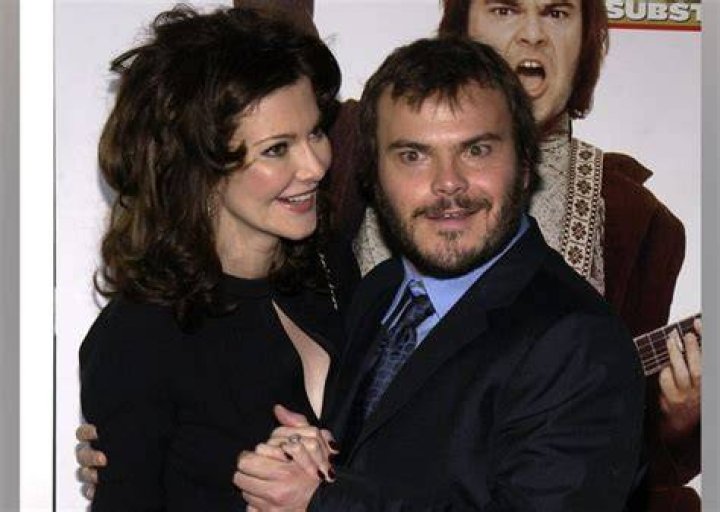 
Laura Kightlinger Biography: Is she married? Find out her dating, family, net worth 