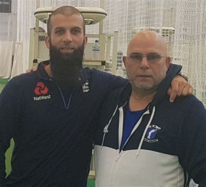 
Moeen Ali Parents: Father Munir Ali, Mother And Wife 