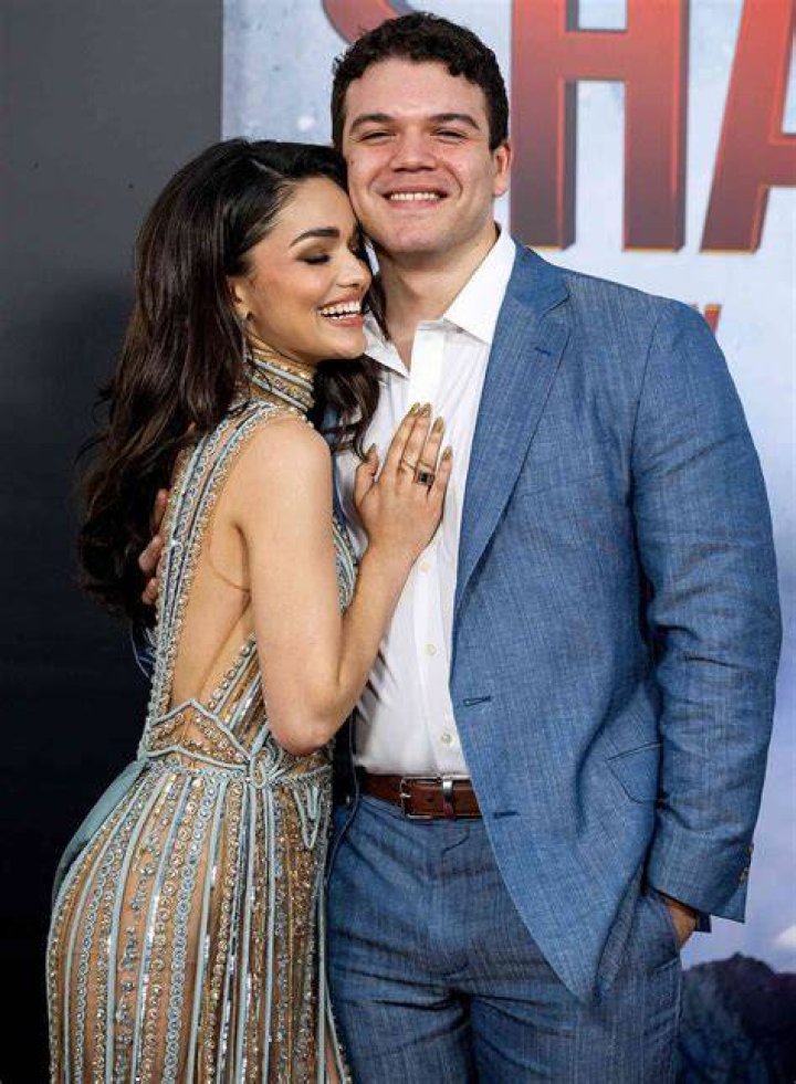 
Rachel Zegler Confirms Her Relationship With Josh Andres Rivera 