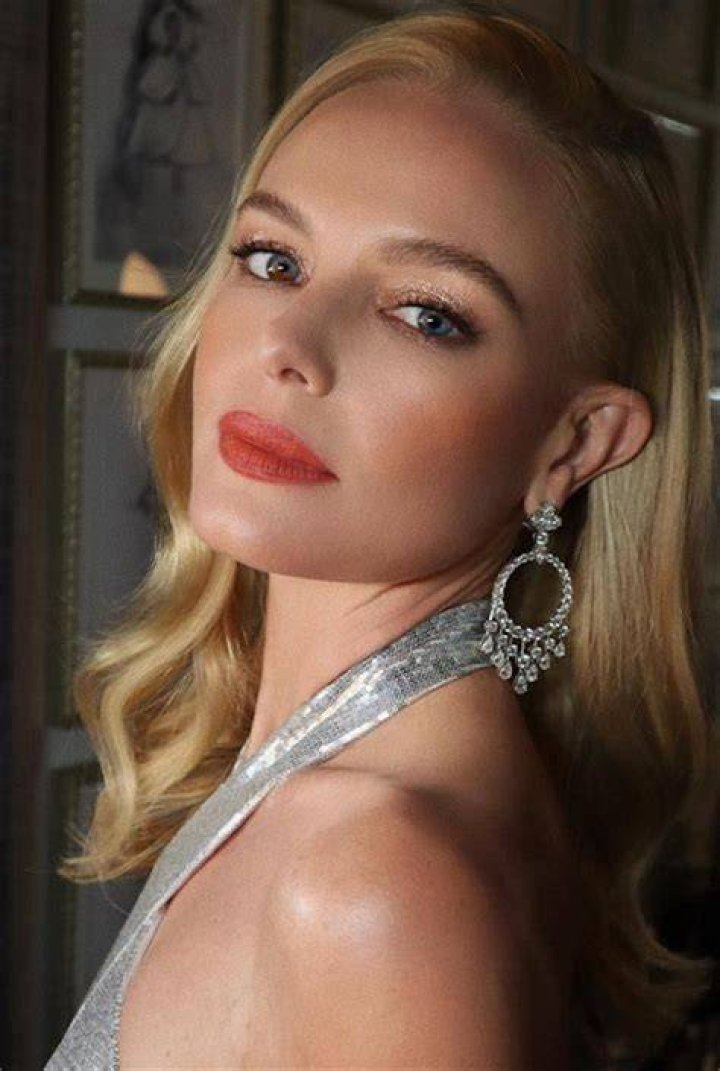
Savanna Iozzo Height, Weight, Net Worth, Age, Birthday, Wikipedia, Who, Nationality, Biography 