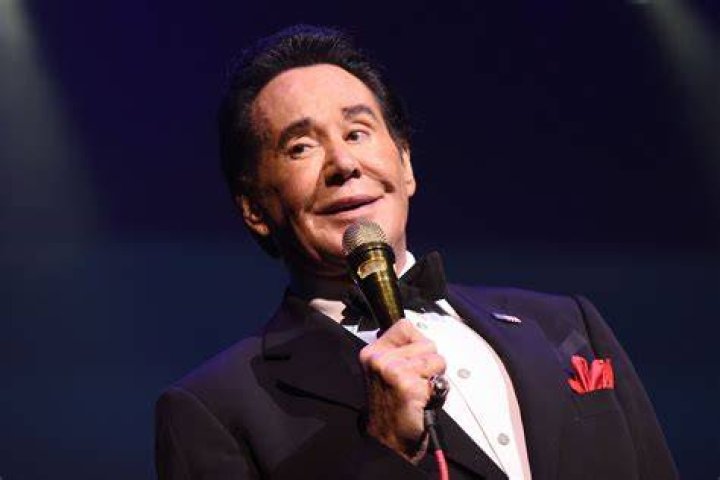 
What Happened To Wayne Newton And Is He Still Performing? 