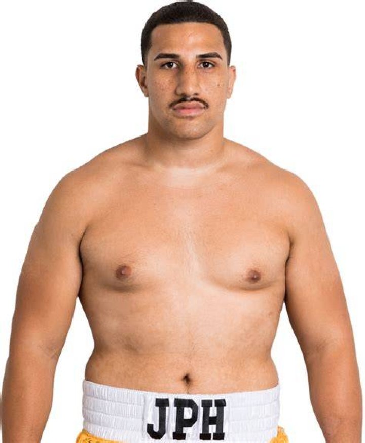 
What Is Justis Huni Parents Nationality? Family Background And Biography Details Of Boxer 