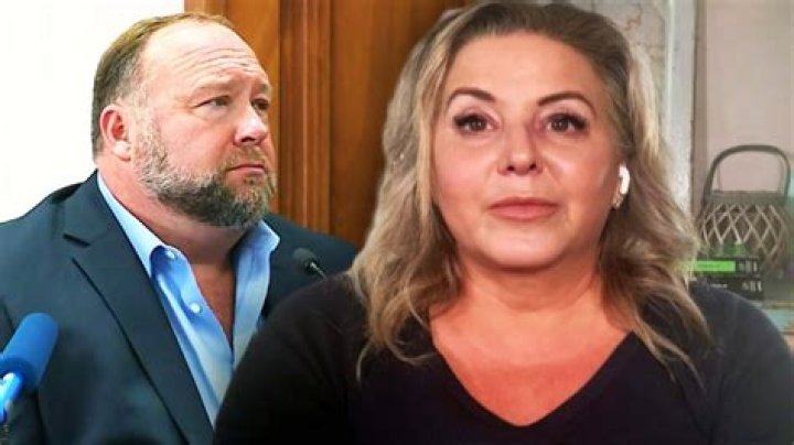 
Who are Alex Joness Parents? Alex Jones Biography, Parents Name, Nationality and More 