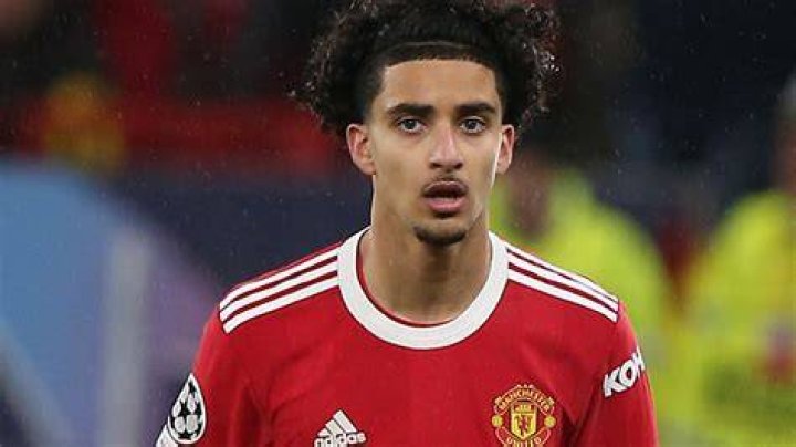 
Who Are the parents of Zidane Iqbal? The Manchester United Midfielder: Additional Information 